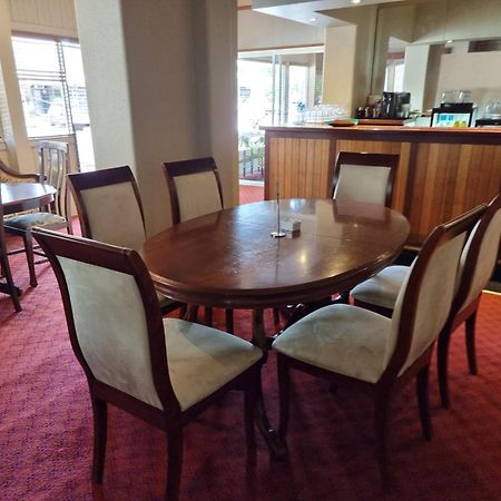Myrtleford Hotel Buitenkant foto