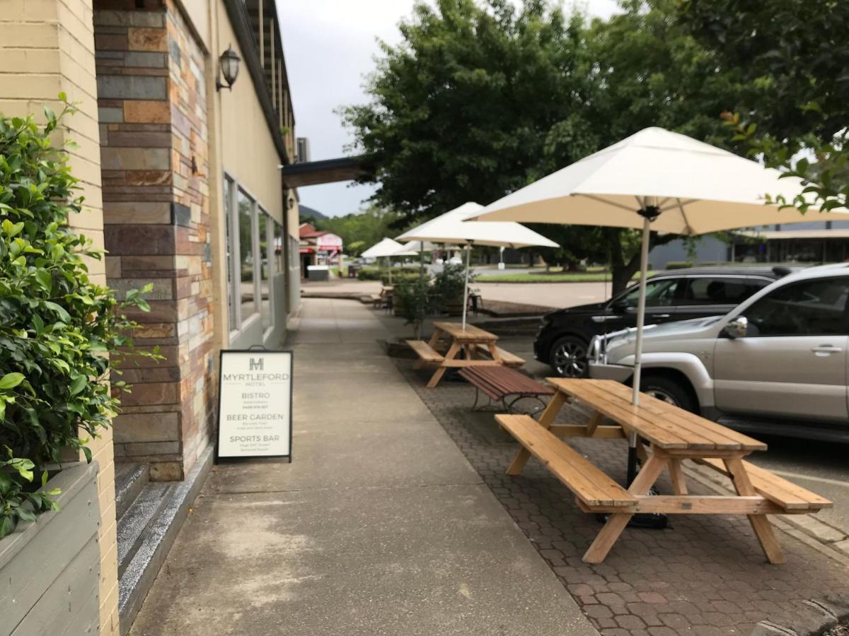 Myrtleford Hotel Buitenkant foto