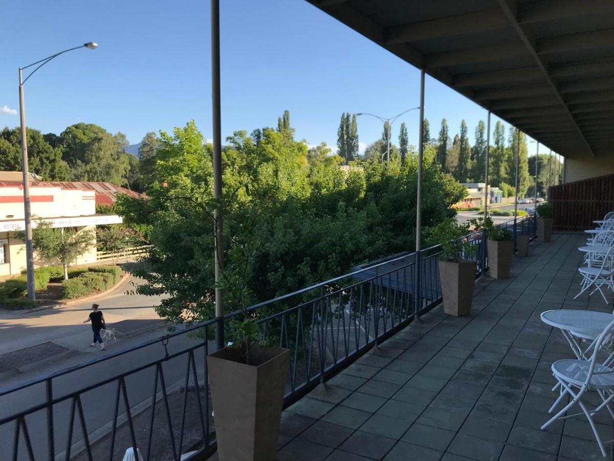Myrtleford Hotel Buitenkant foto