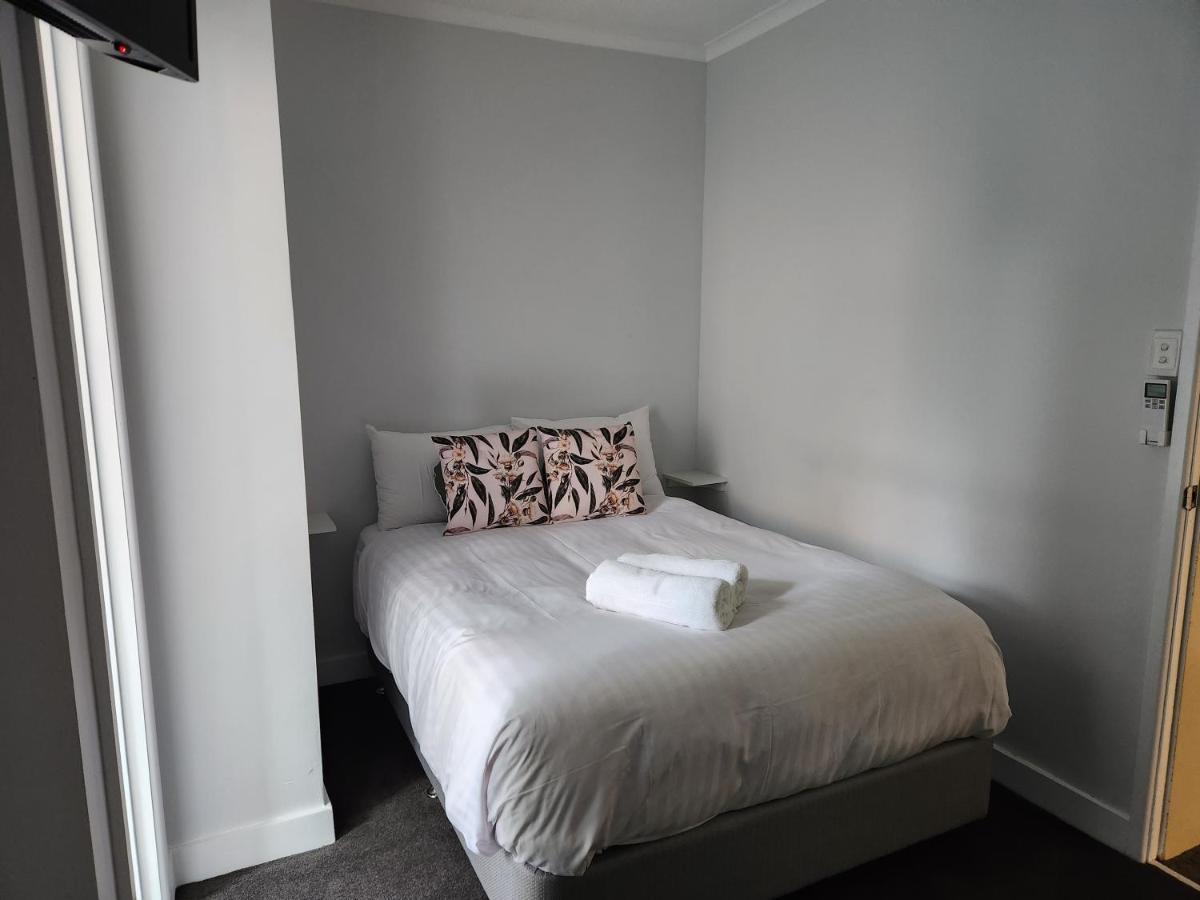 Myrtleford Hotel Buitenkant foto